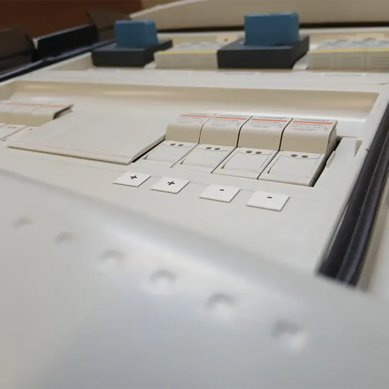 Coffret DC - SOCOMEC - 40A/1000VDC - Fusibles 25A - 4 Strings - 4